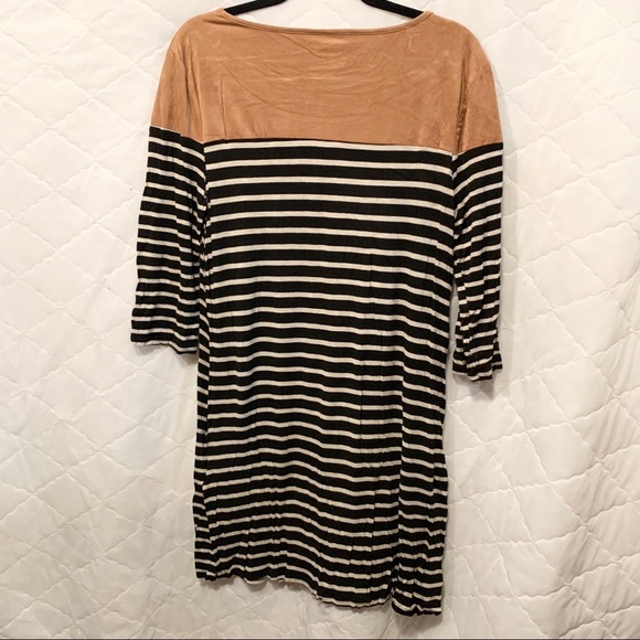 Long Sleeved Dress w/ Stripes - Picture 3 of 4